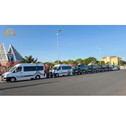 Xe Limousine 12 chỗ 